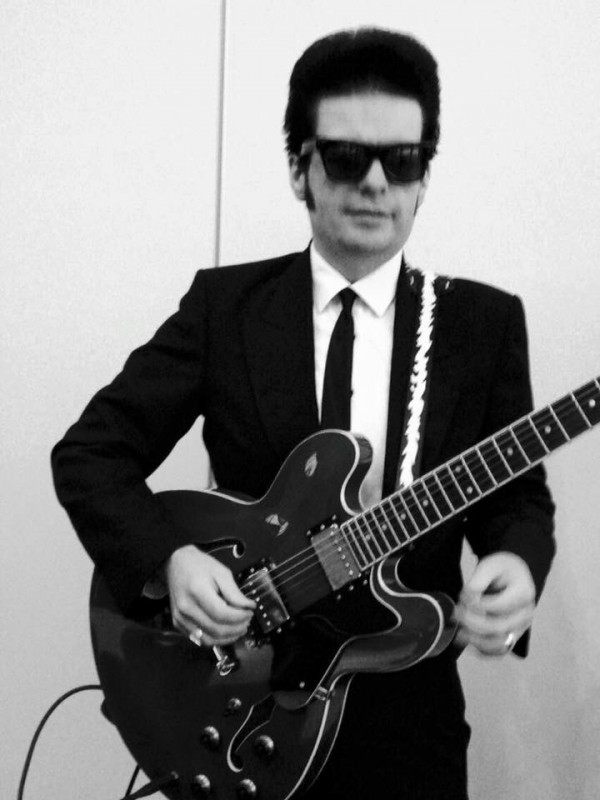 Roy Orbison Soundalike