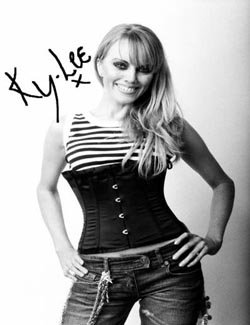 Kylie Minogue Soundalike - Image 5